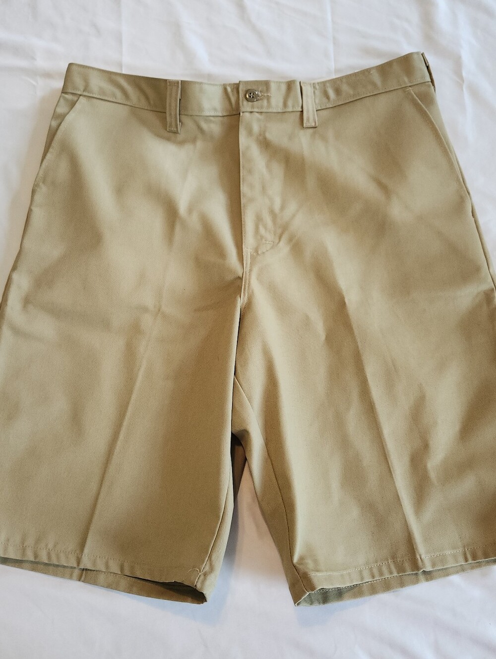 Dickies Loose Fit Back Pocket Button Fly Shorts Workwear Khaki Mens 36X11" NWT